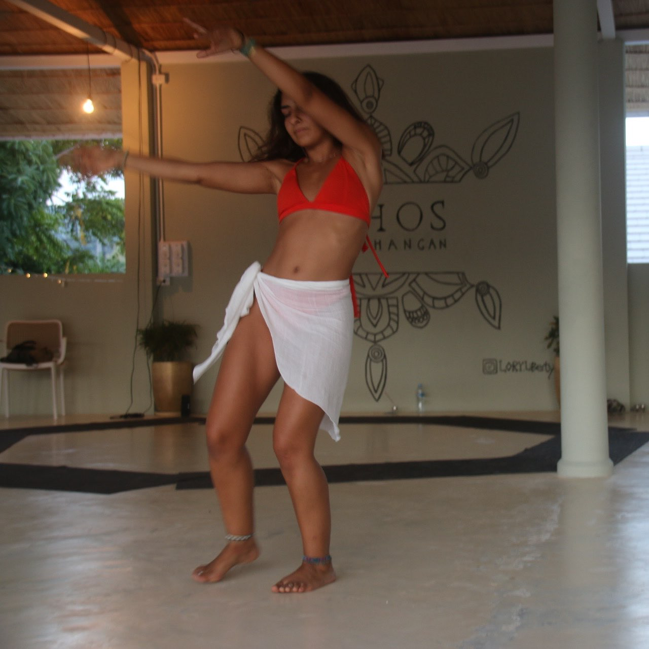 LIGHT DANCE- מרחבי תנועה 