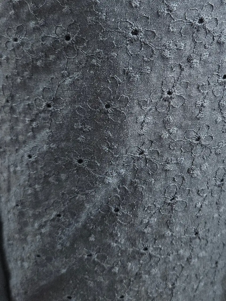 כותנה תחרה שווצרי קיים בלבן , בג, שחור.