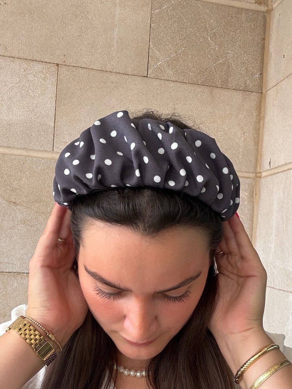 קשת נפח נקודות אפור כהה