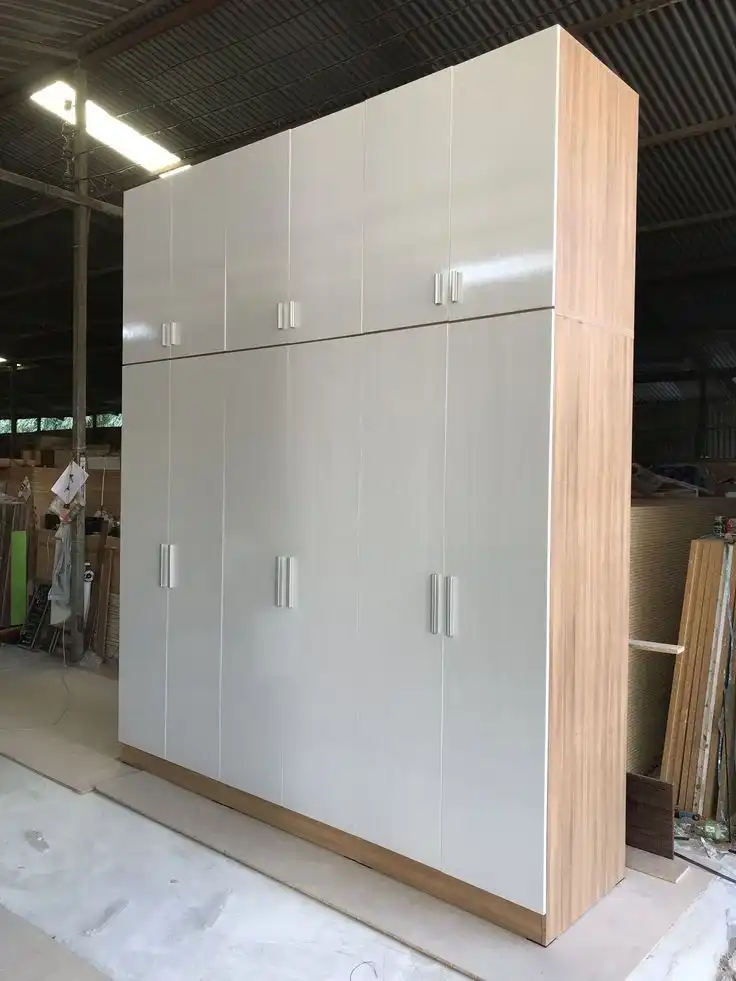 ארון לבן שתי קומה