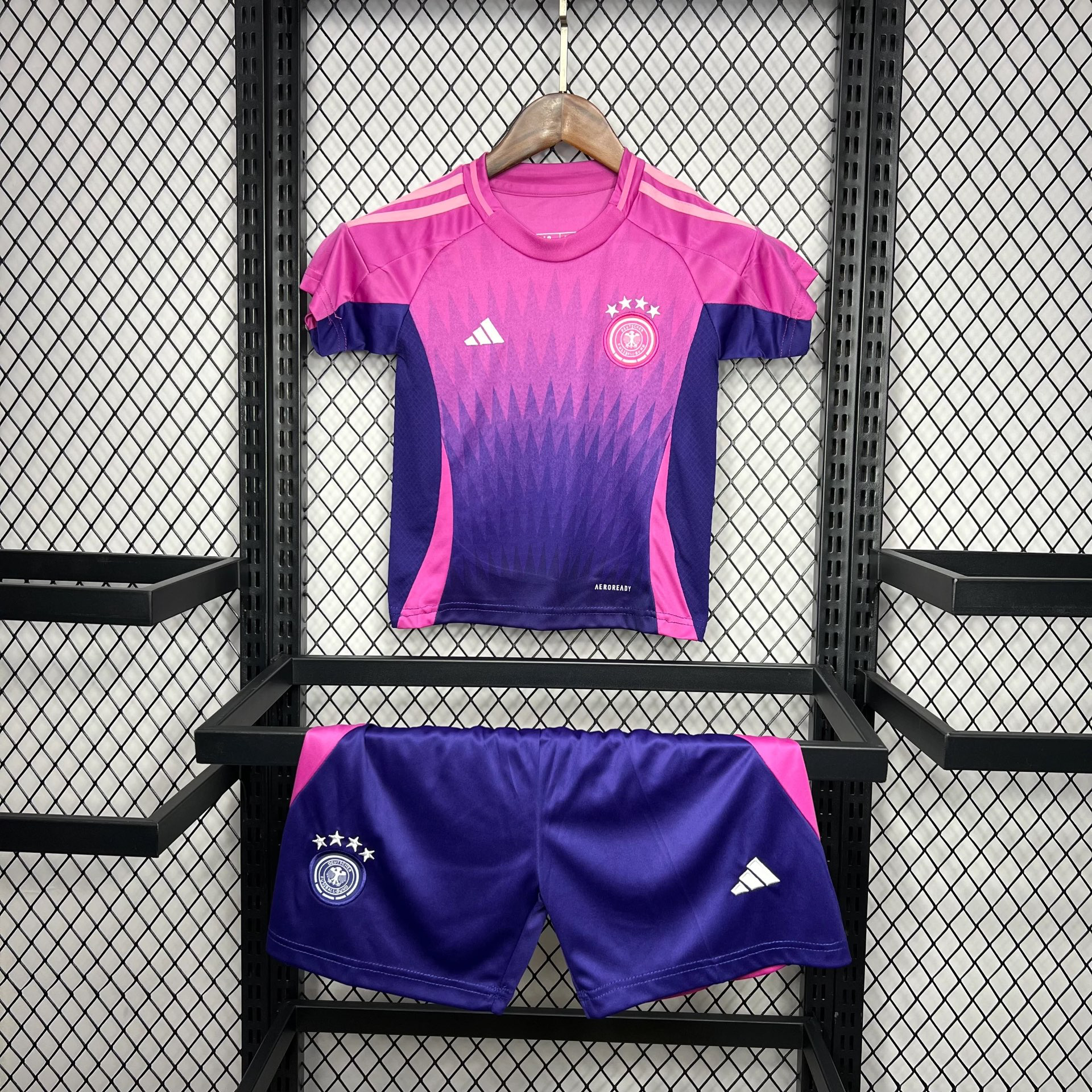 חליפת ילדים גרמניה חוץ 2024