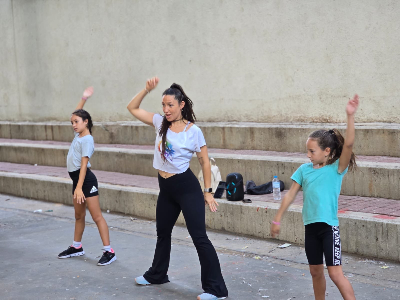 שיעורי זומבה בכפר סבא – ריקוד, כושר ושמחה | Shaked Fit&Dance