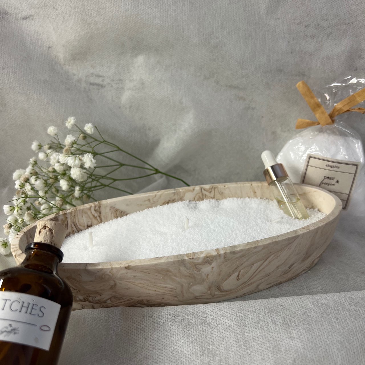 נר אובלי עם פניני שעווה +תמצית ריח+פתילים