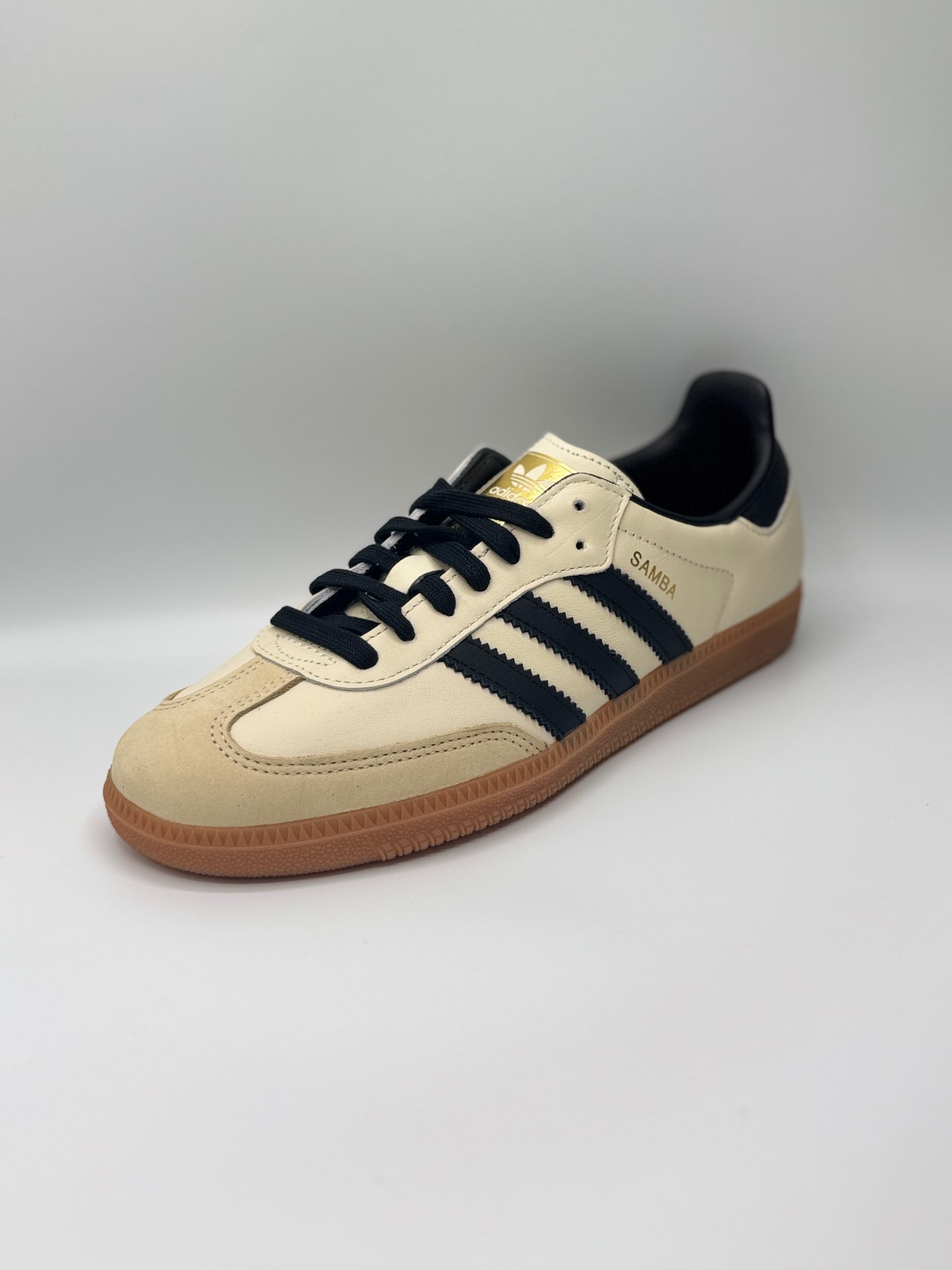“Adidas Samba OG “Cream Whire Sand Strata