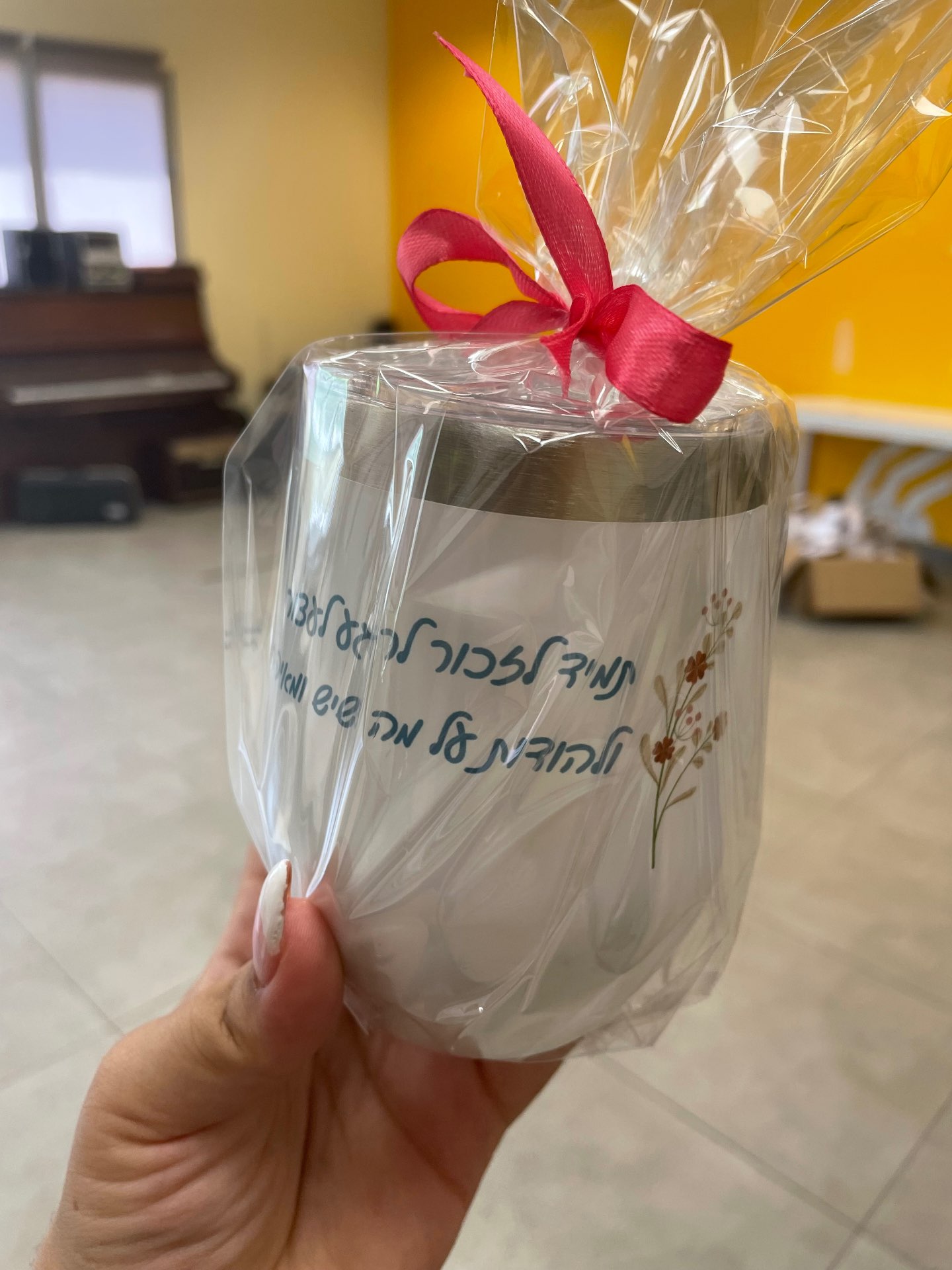 סדנת עיצוב כוסות מאג