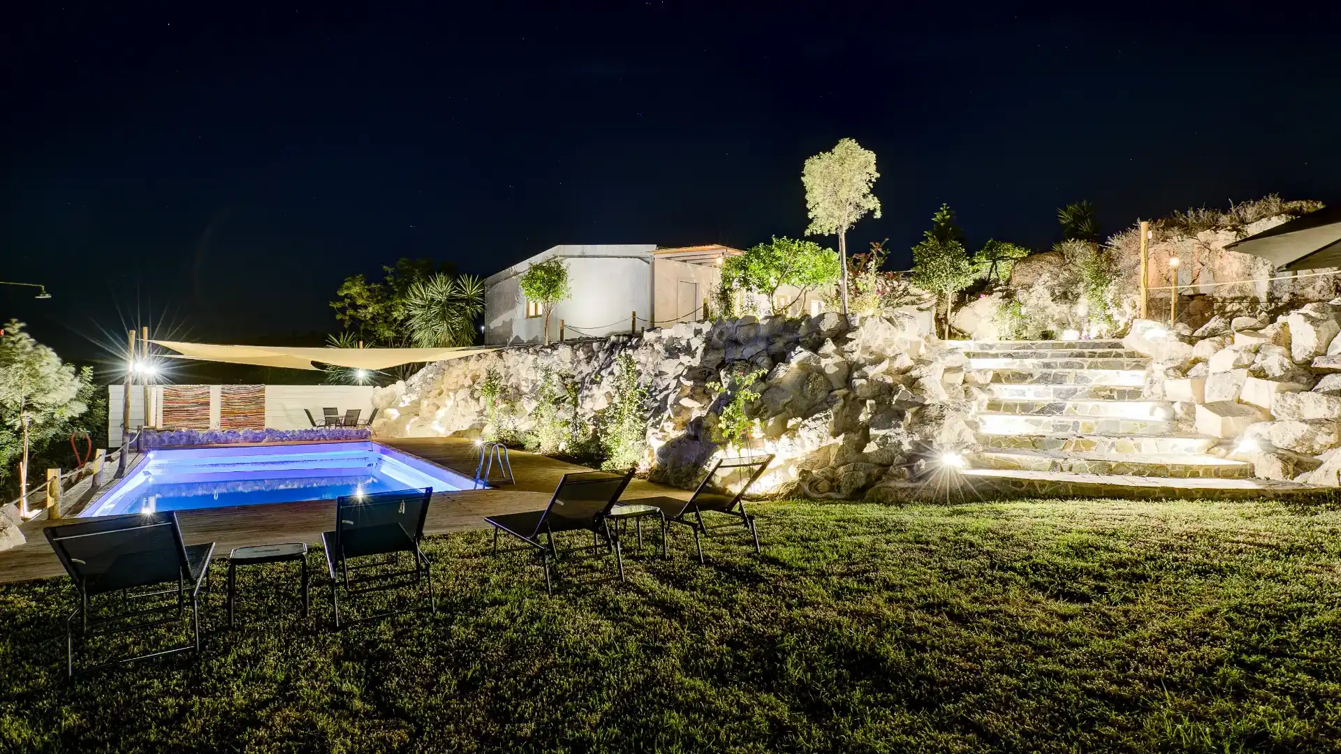 עבודות אבן טבעית- טרסות וריצוף חוץ