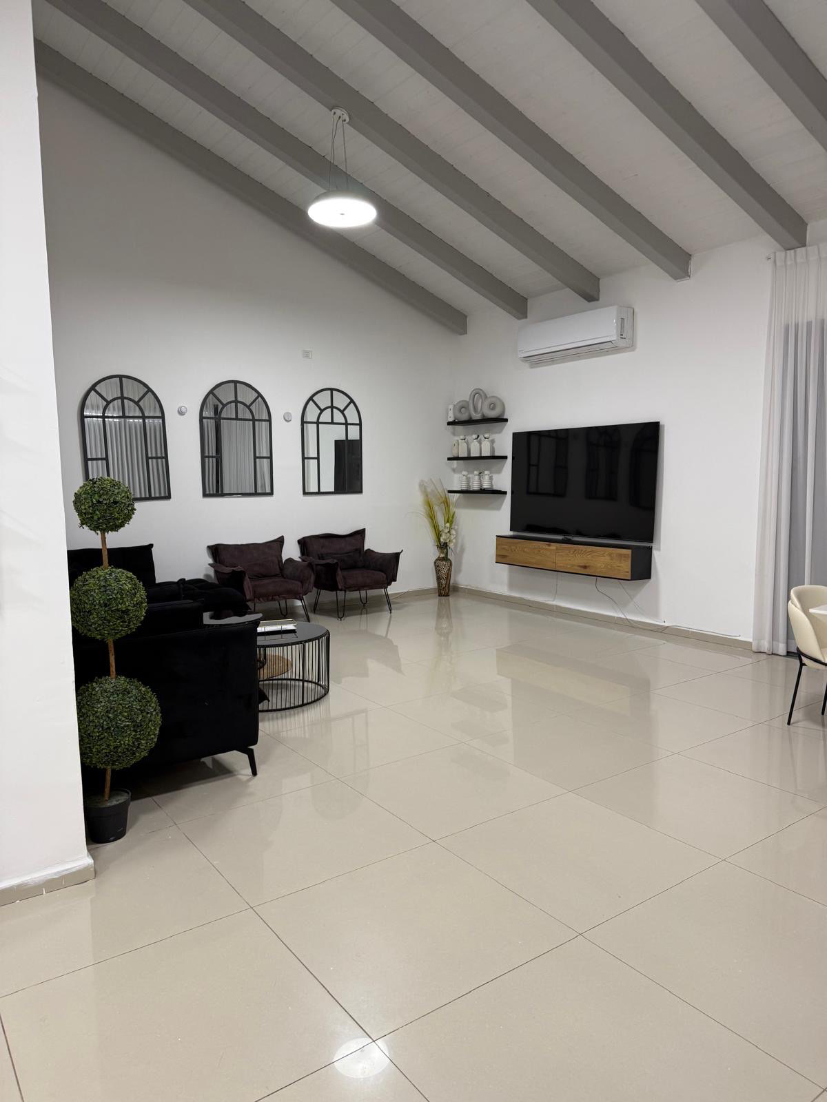 וילה סביונים- וילה ושני צימרים צמודים