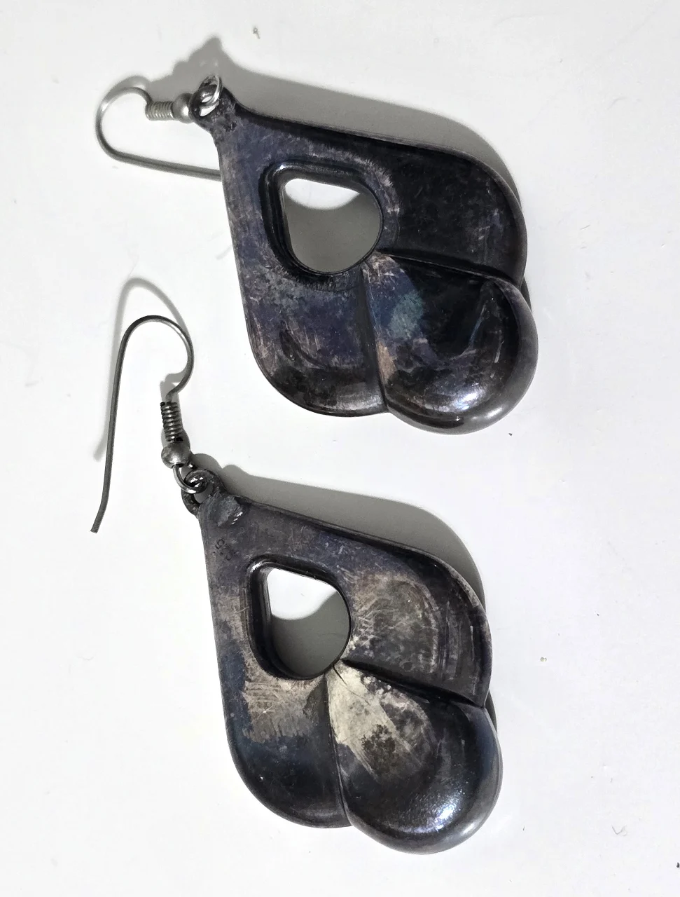 זוג עגילי כסף מלא חתומים 925 משקל 18 גר' אורך 4 ס'מ רוחב 3ס'מ