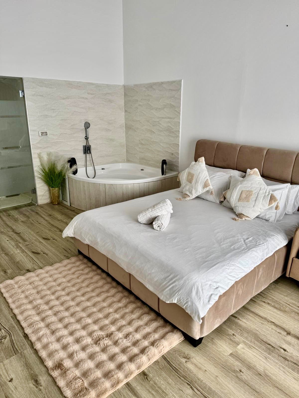 וילה סביונים- וילה ושני צימרים צמודים