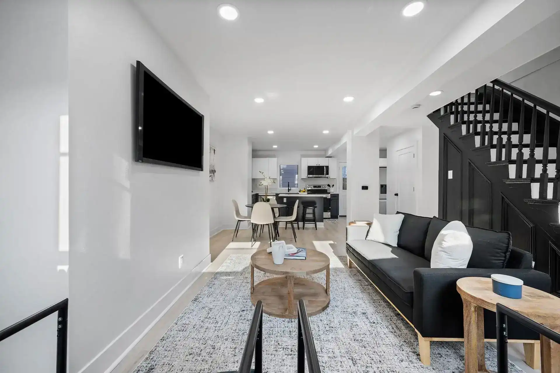 FLIP – רכישת נכס, השבחה ומכירה