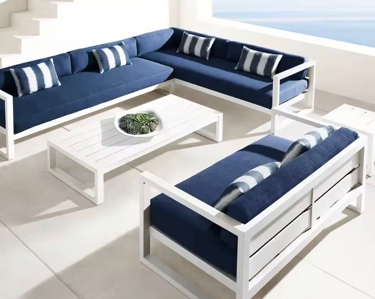 ריפוד לריהוט גן