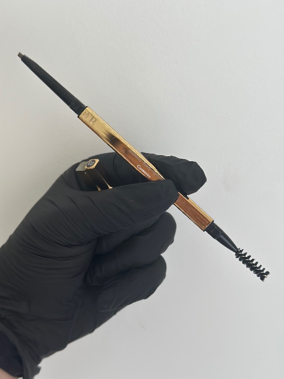 עיפרון גבות 