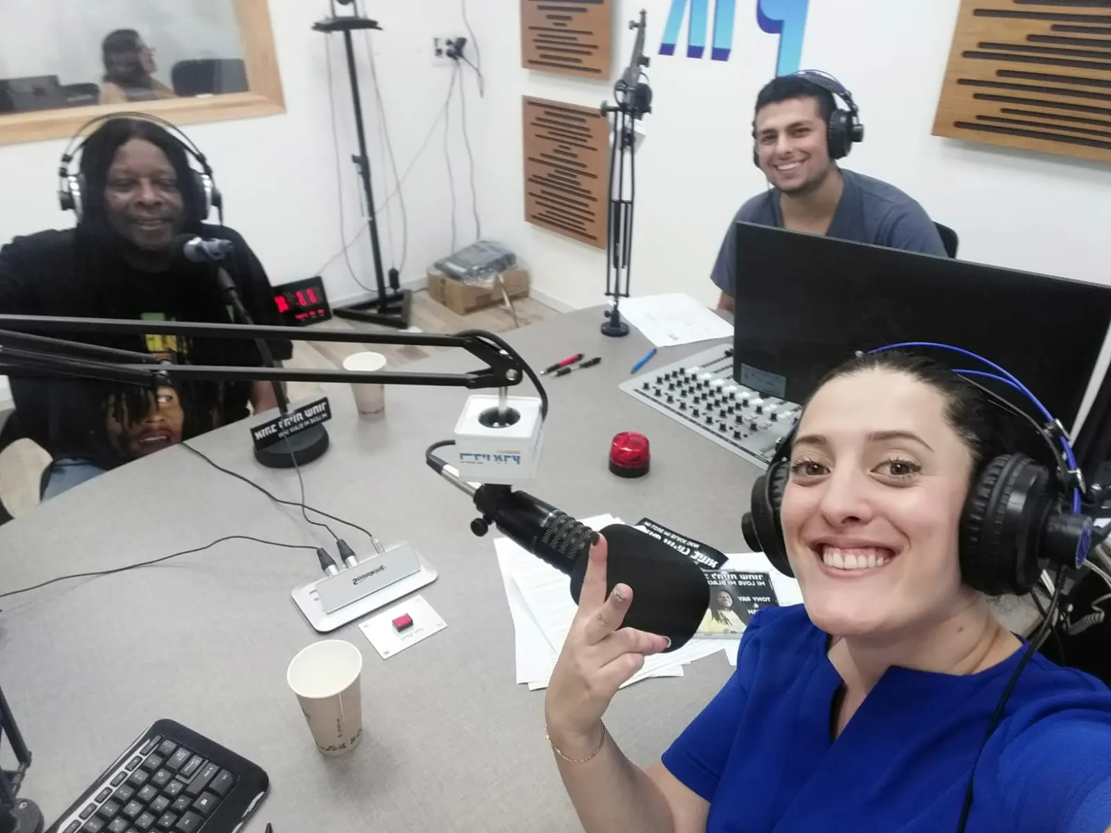 Toni Ray - Radio Erez interview