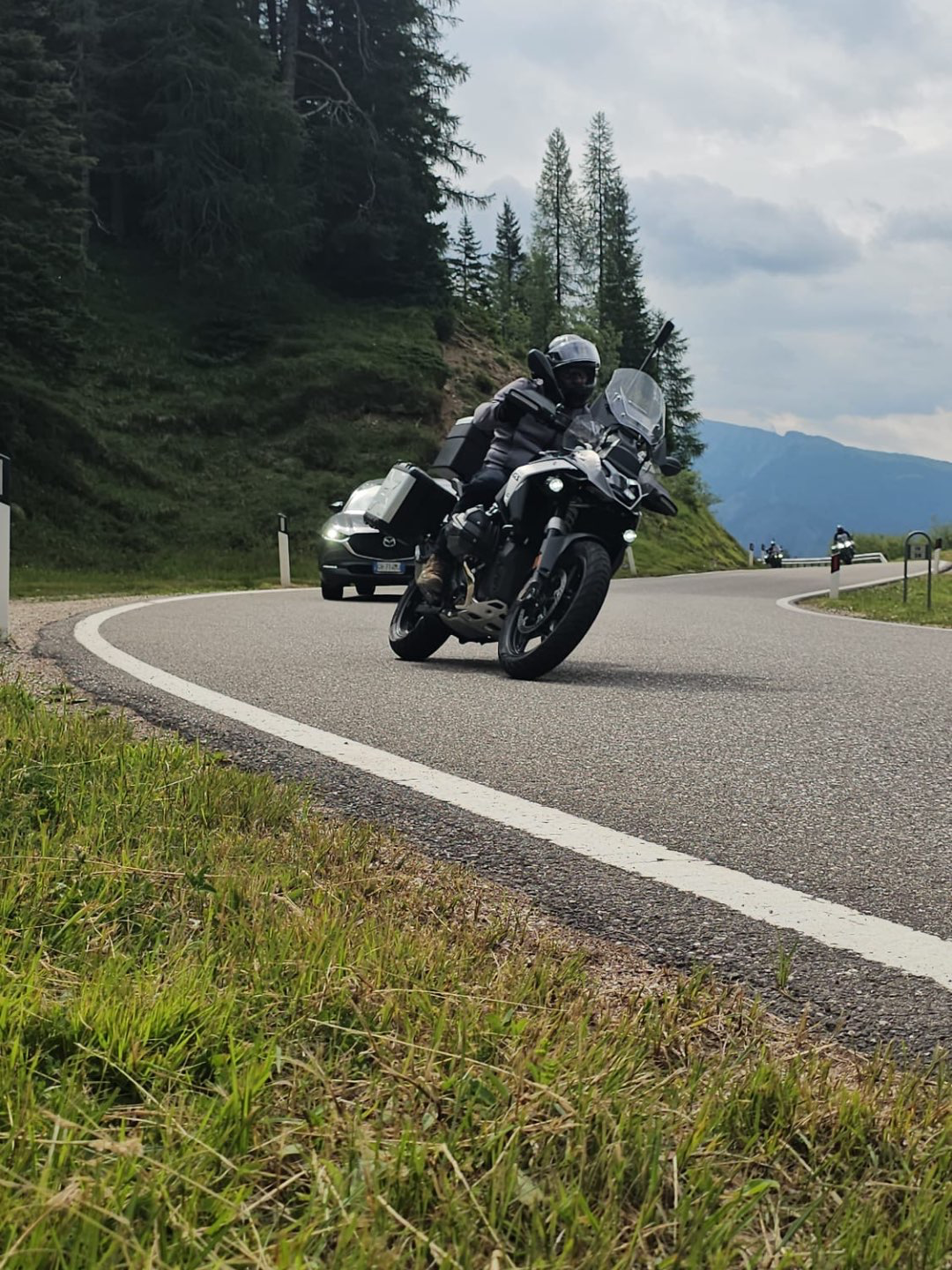 הובלת טיולי רכיבה בחו״ל