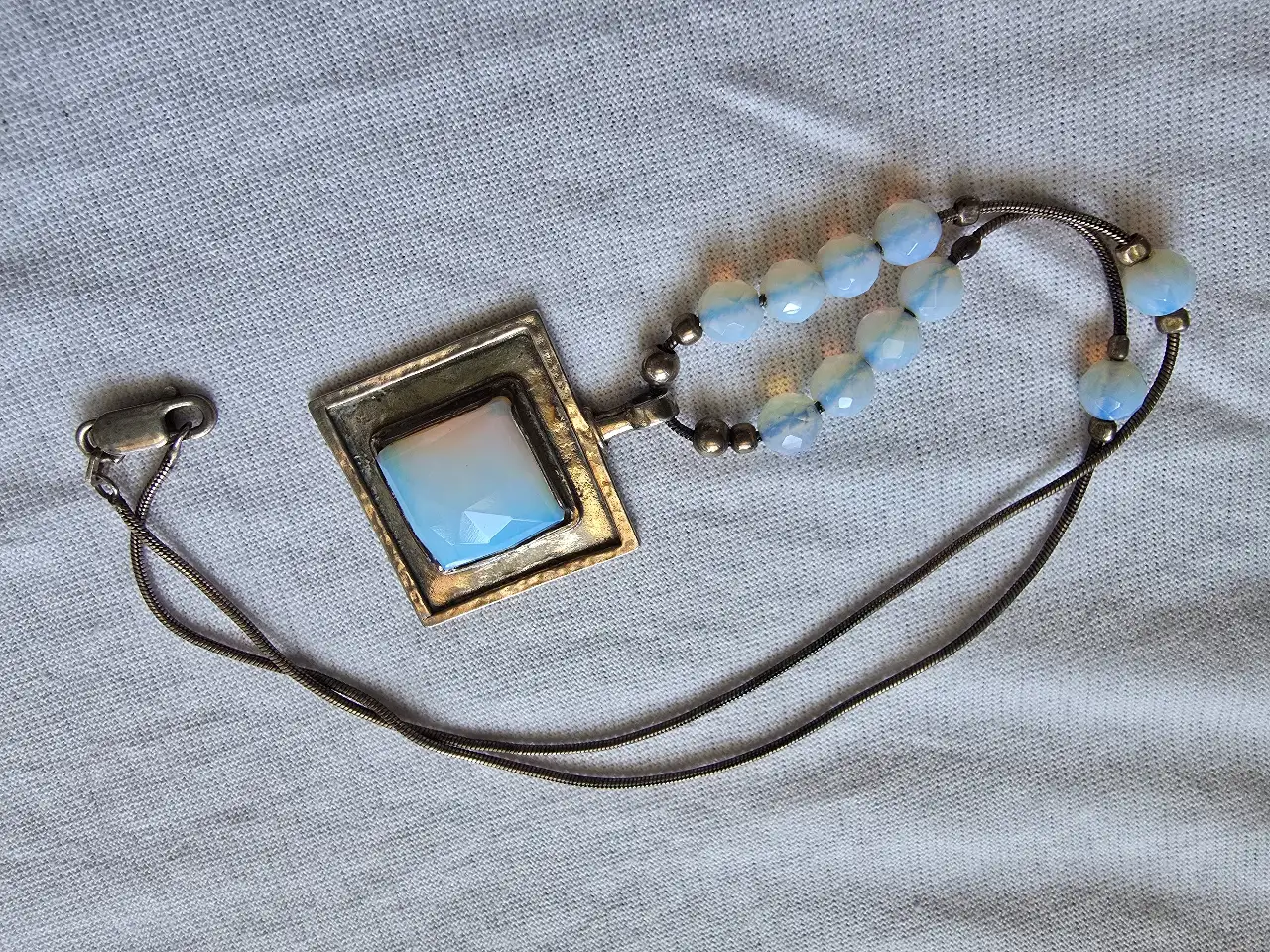 ענק כסף ואבניי אופל מרהיב ובעל נוכחות כסף סטרלינג 925 חתום