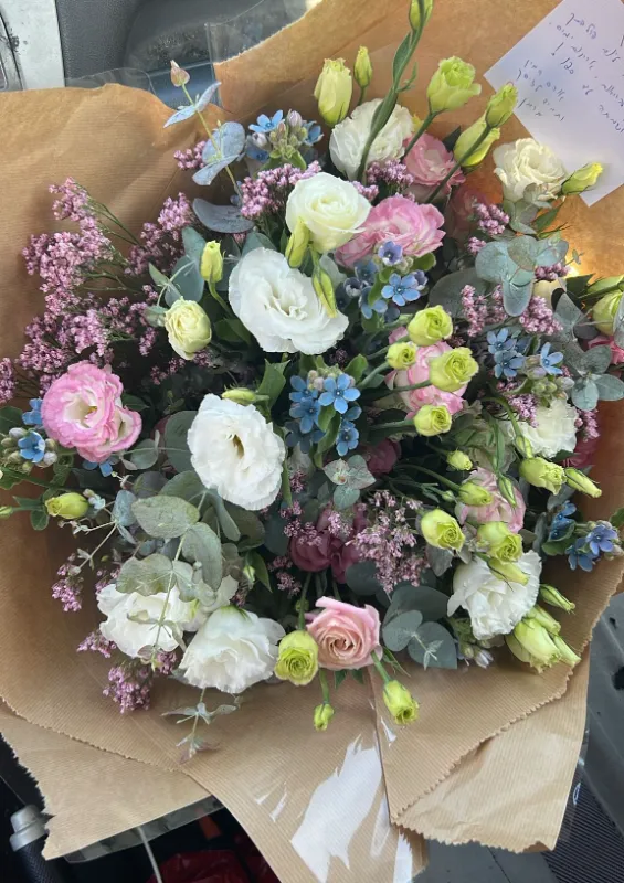 Classic flowers 🦋