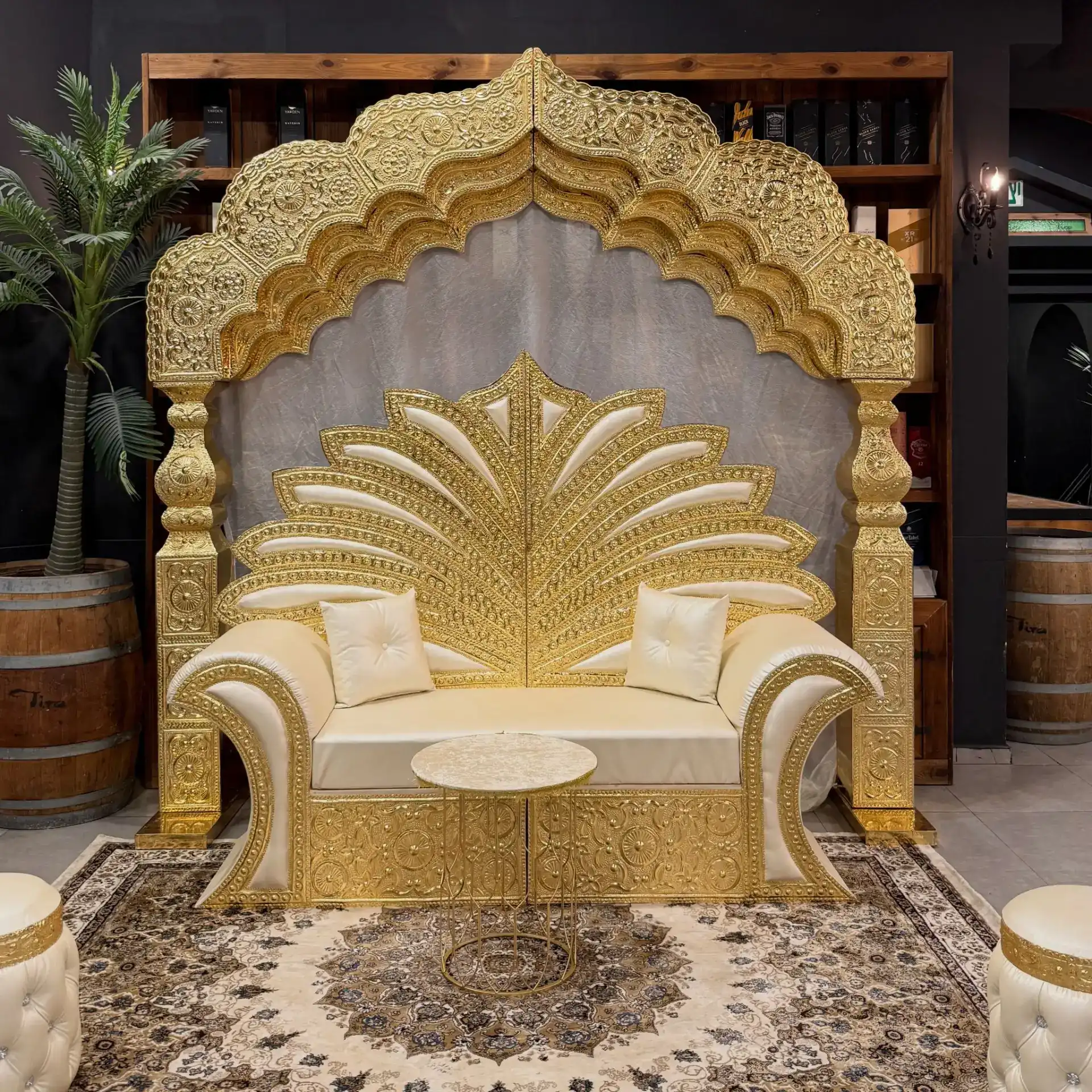 כורסא עם גשר