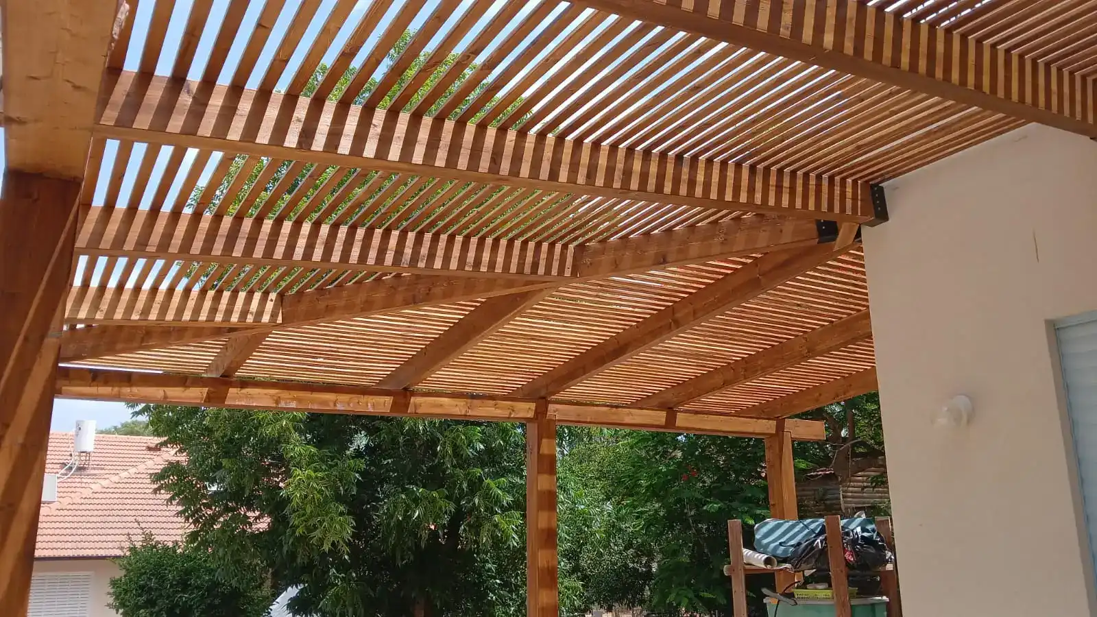 פרגולות ועבודות עץ