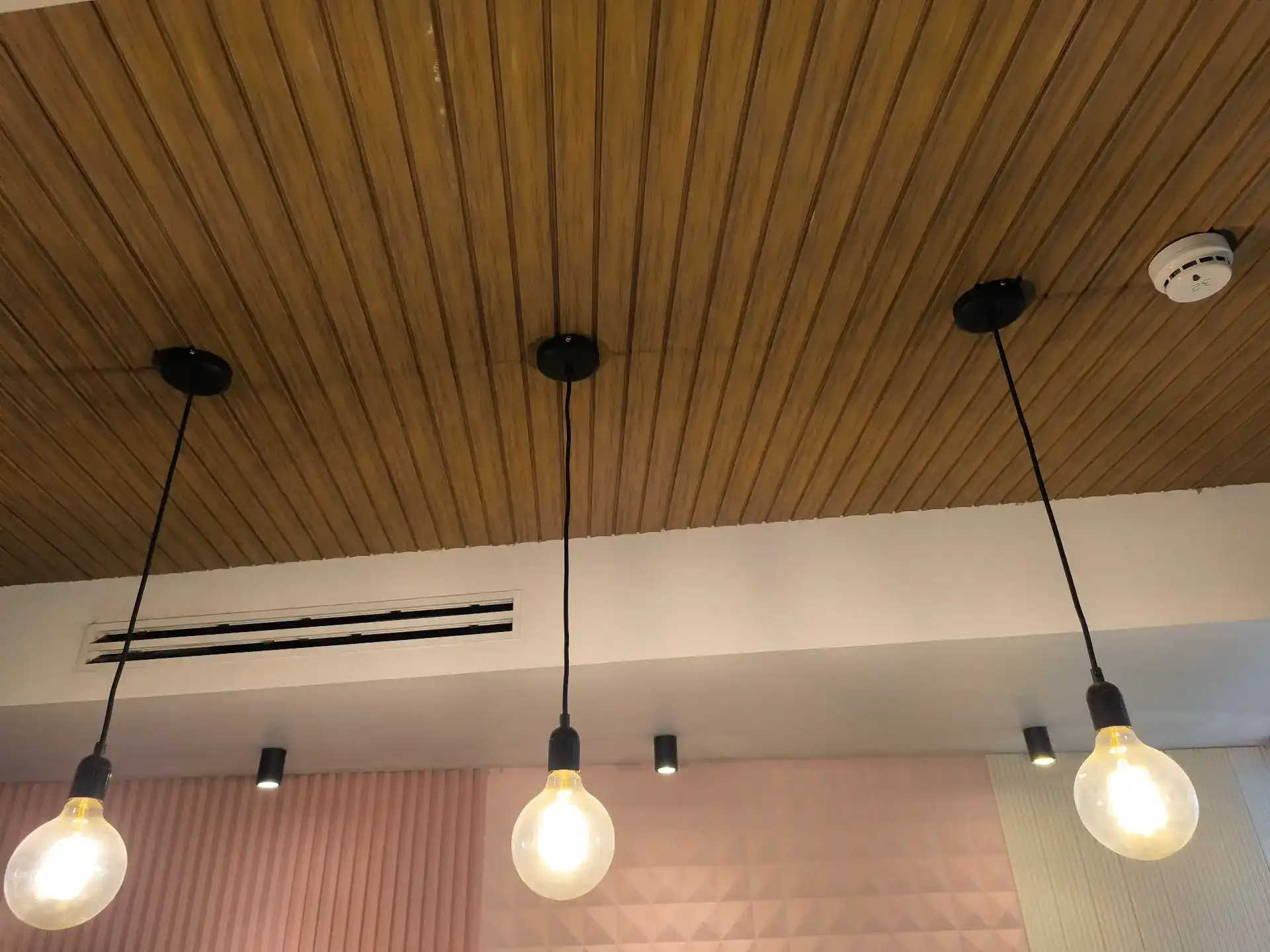  בנייה ועבודות מגבס