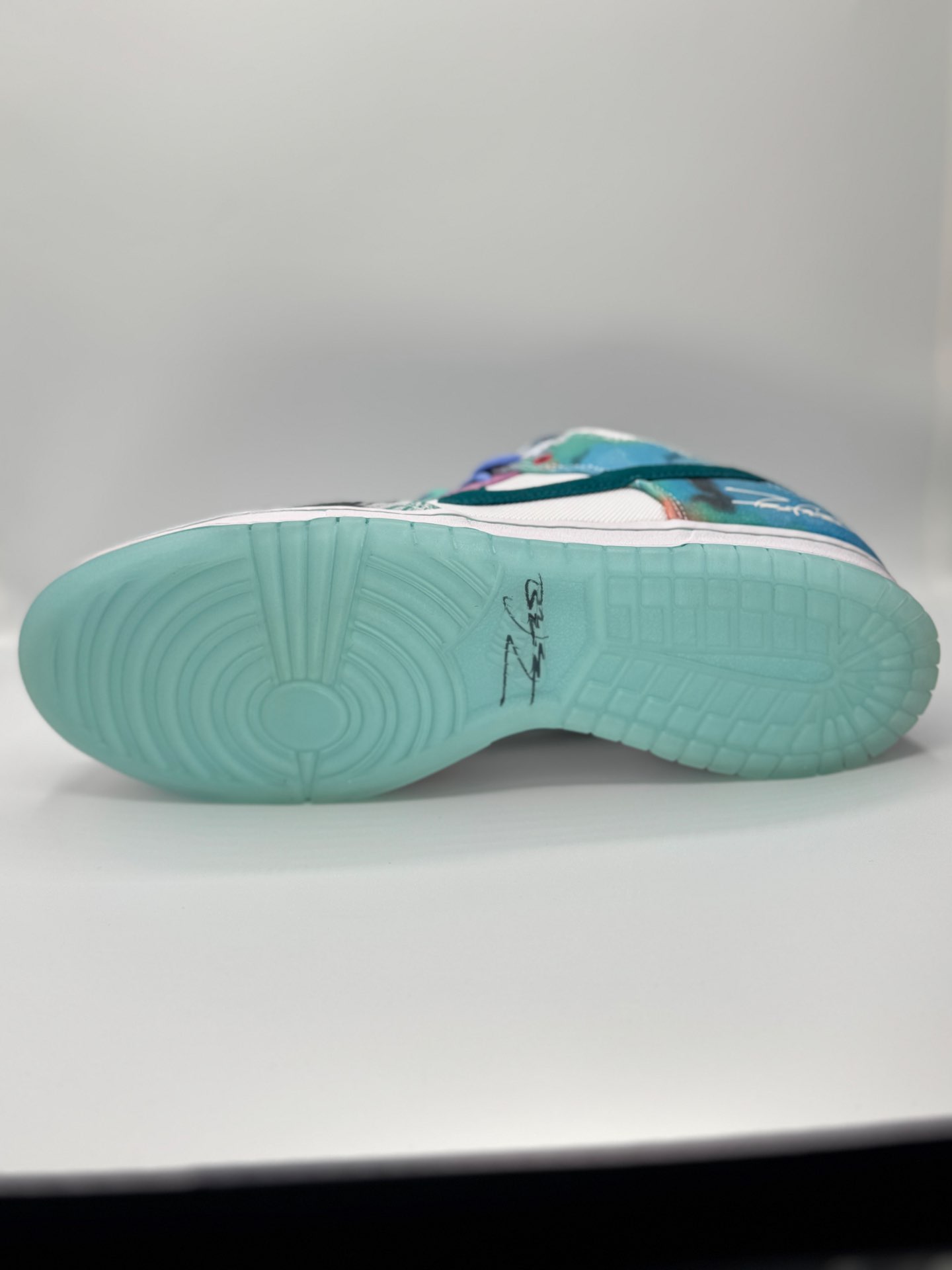 Nike SB Dunk Low“ Futura Laboratories Bleached Aqua”