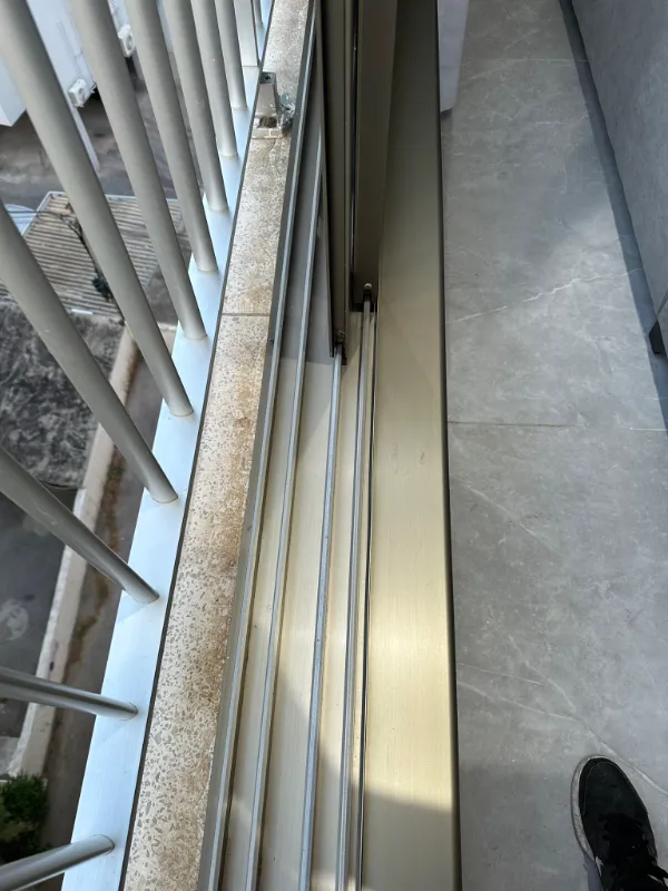 ניקיון חלונות קומפלט