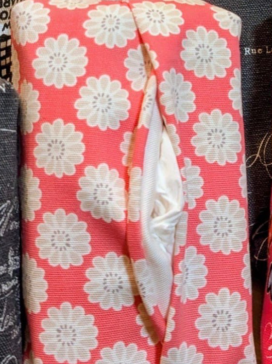 כיסוי פרחוני לטישו