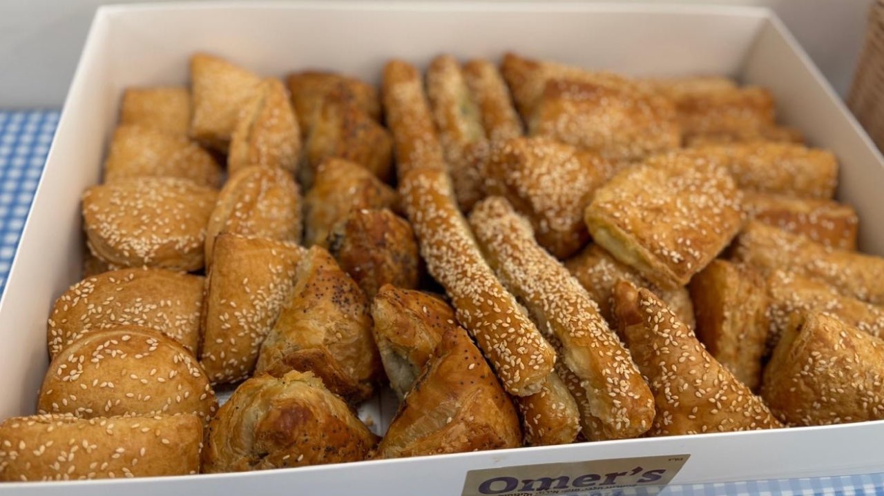 מגש מאפים מלוחים