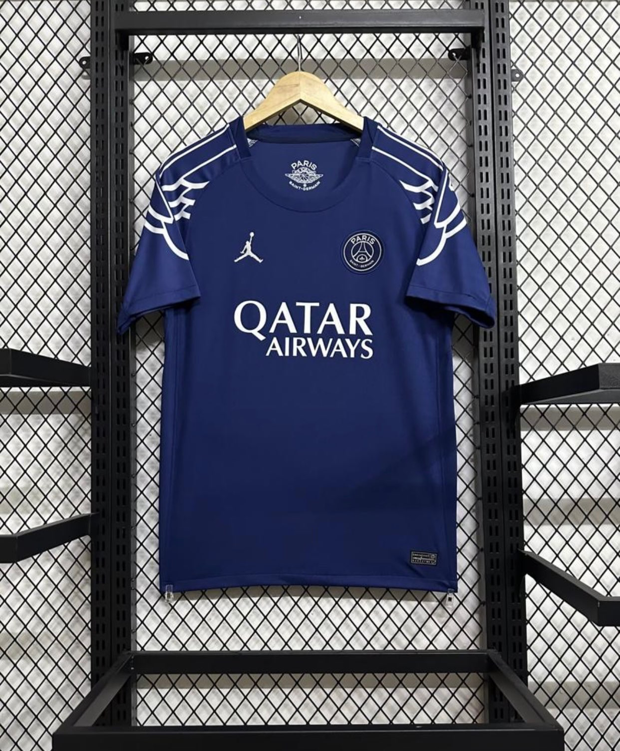 פריז מהדורה מיוחדת 24-25