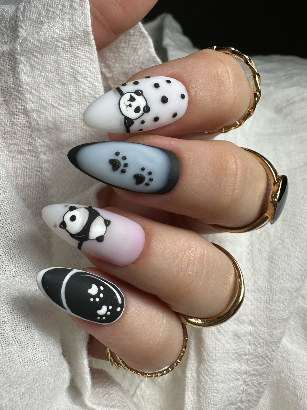 מניקור לק ג'ל מבנה אנטומי