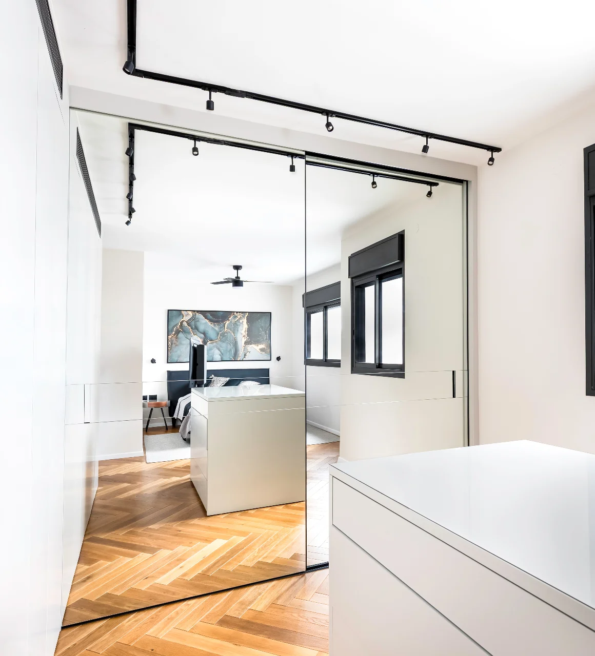 LOOM LIGHTING – SHAY HANOCH CHEF