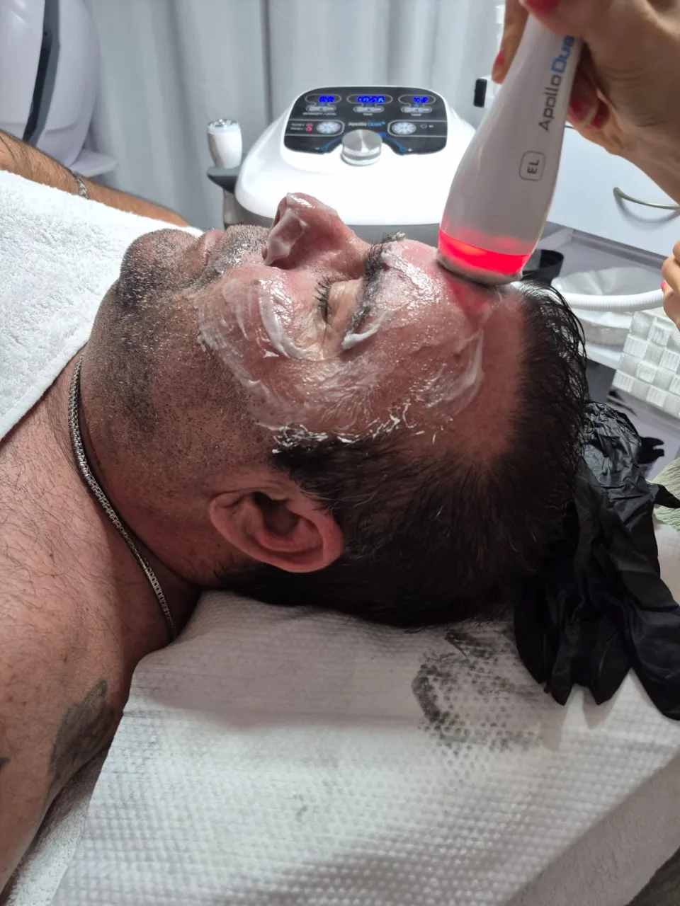 החדרת לחות באלקטרופורציה