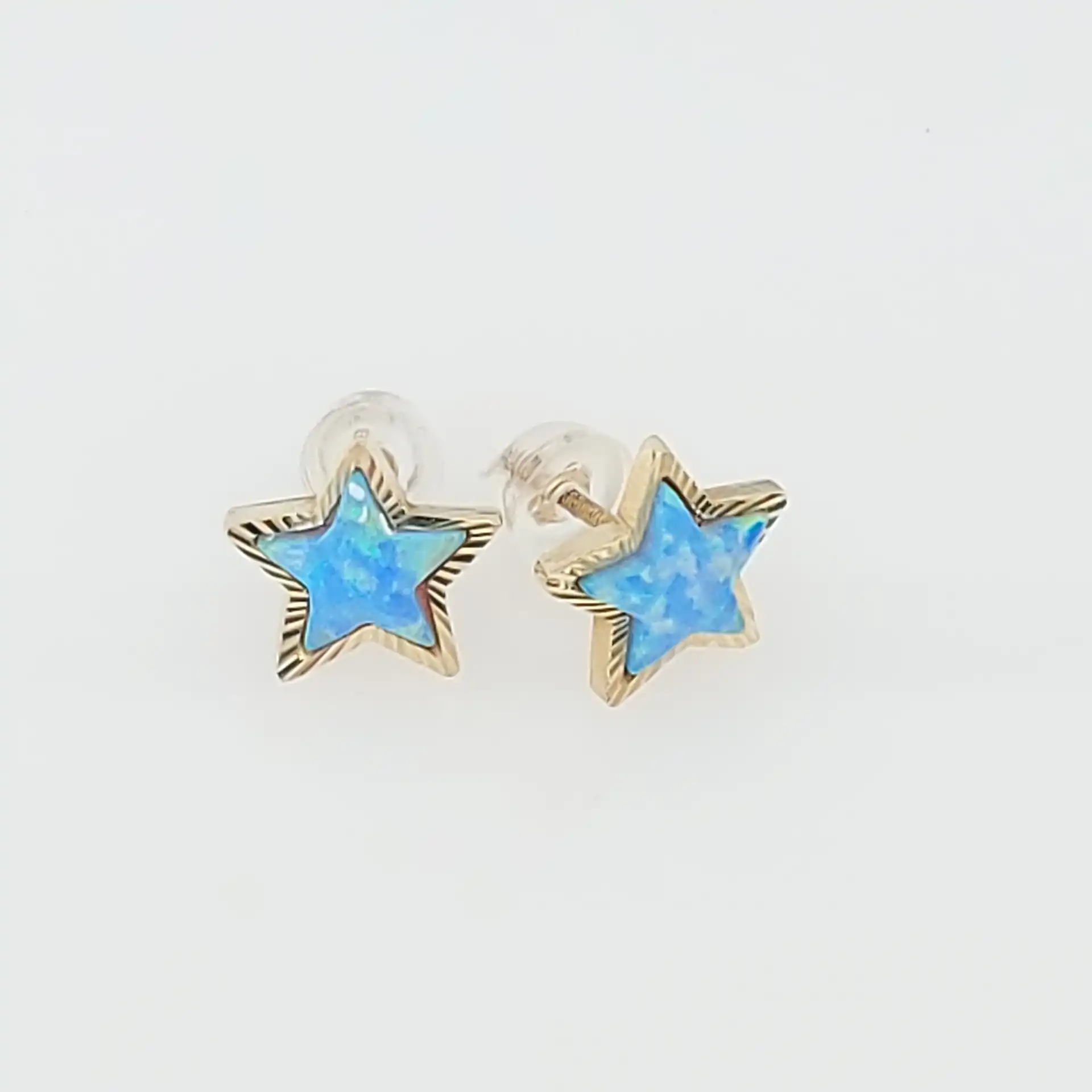 עגילי כוכב צמודים עם אבן אופל זהב 14K