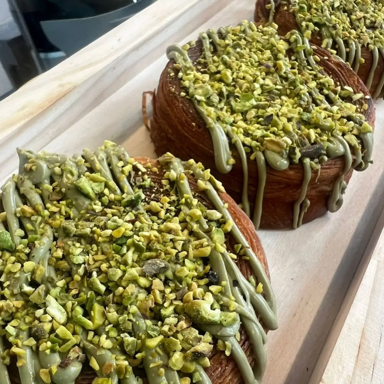 מאפה קינמון פיסטוק