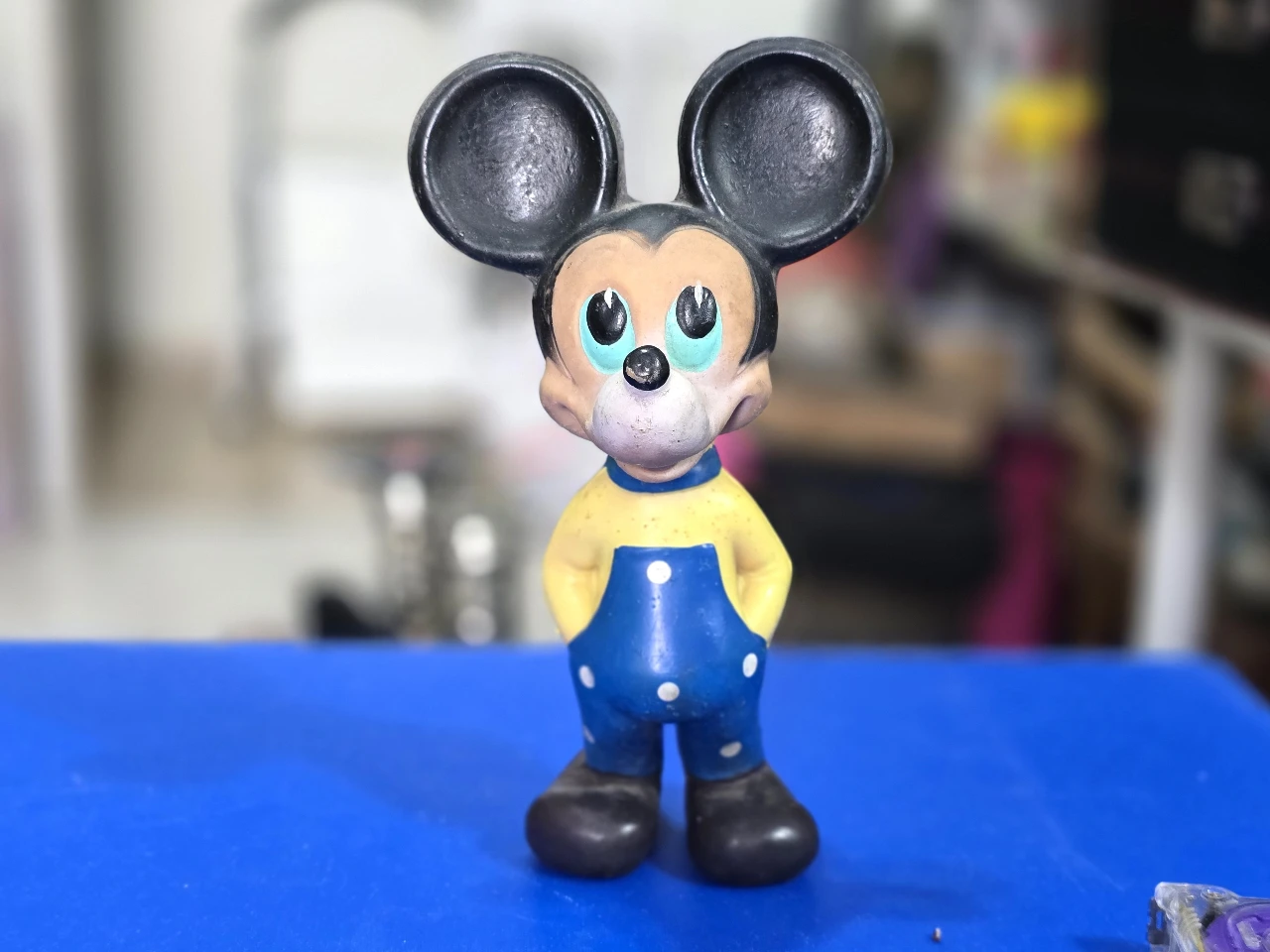 מיקי מאוס מוצרי דיסני גובה 23 ס'מ כולל אוזנים מצב טוב מאד