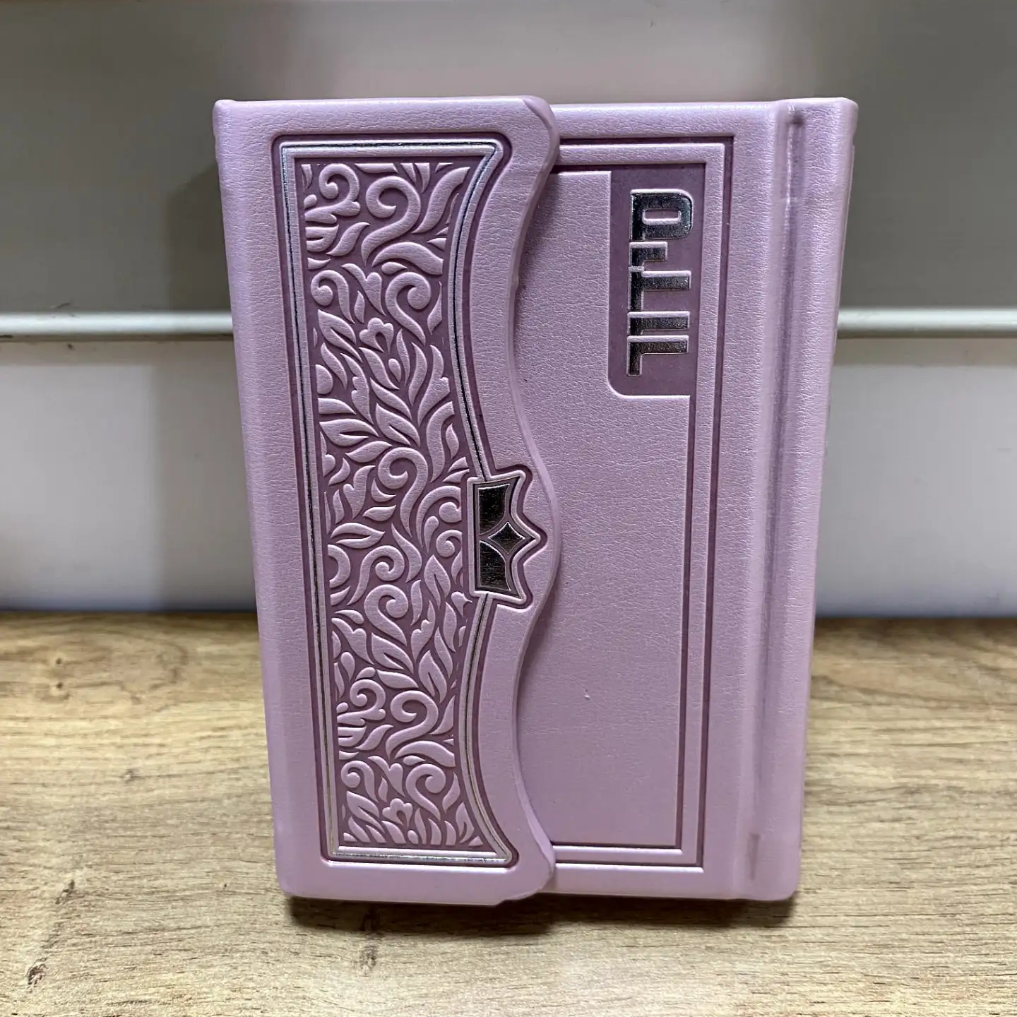 סידור לנשים מגנט