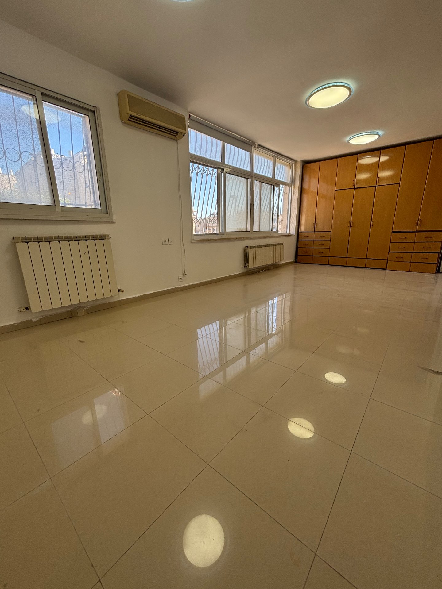 למכירה בירושלים - שכונת נווה יעקב