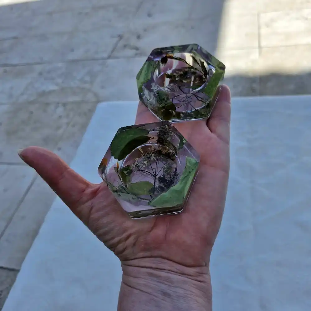 פמוטי משושה 