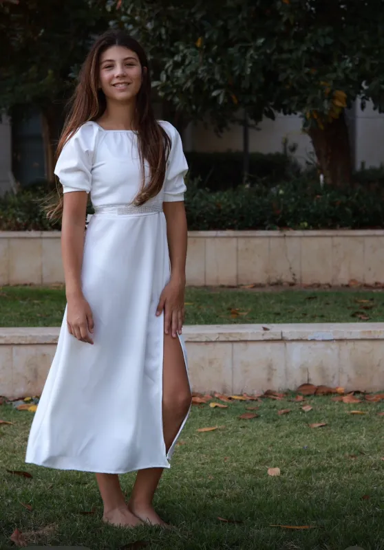 שמלת בת מצווה קלאסית