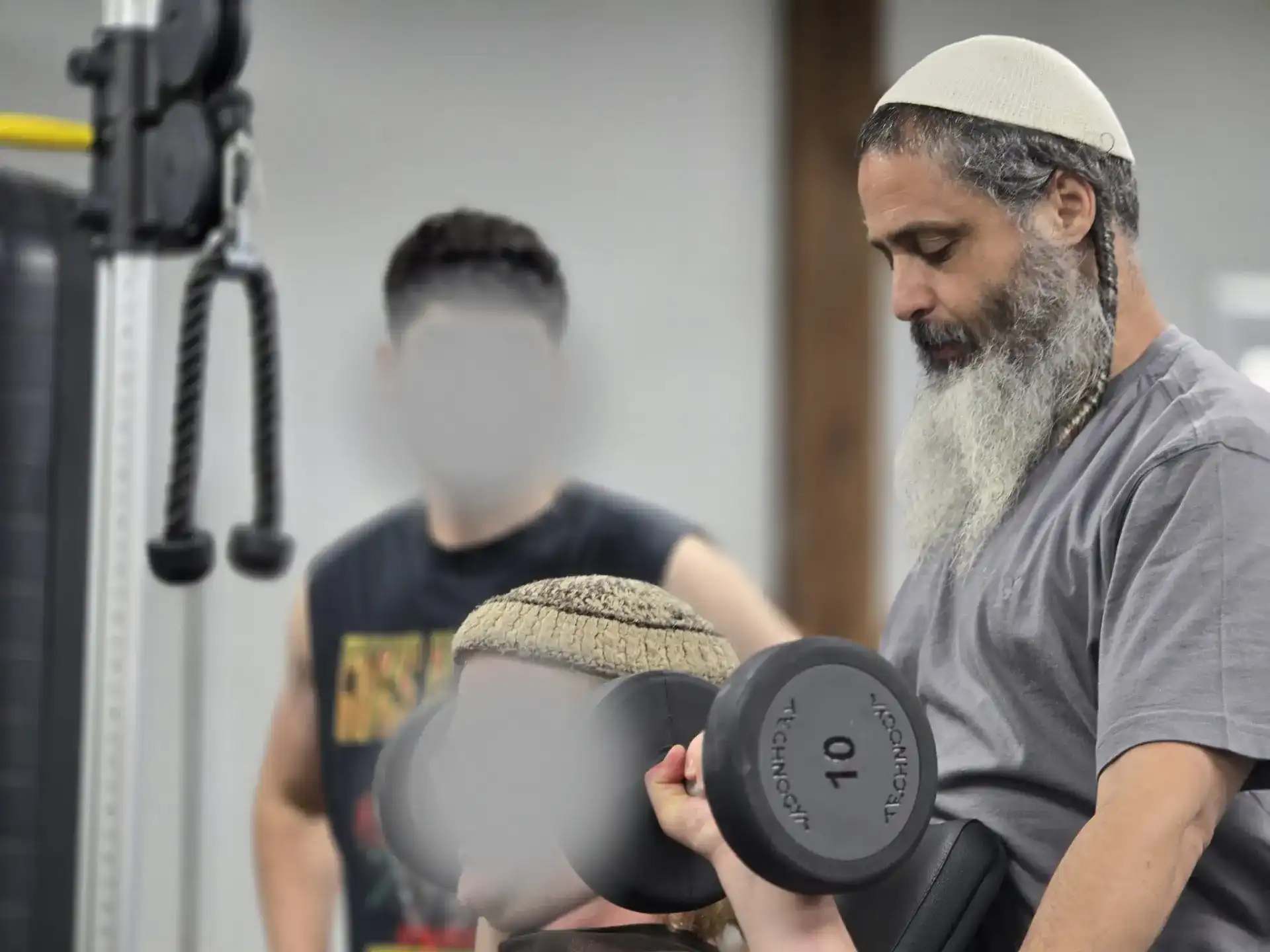 אימון כושר פרטני בכפר סבא – תהליך שמשנה גוף ותודעה