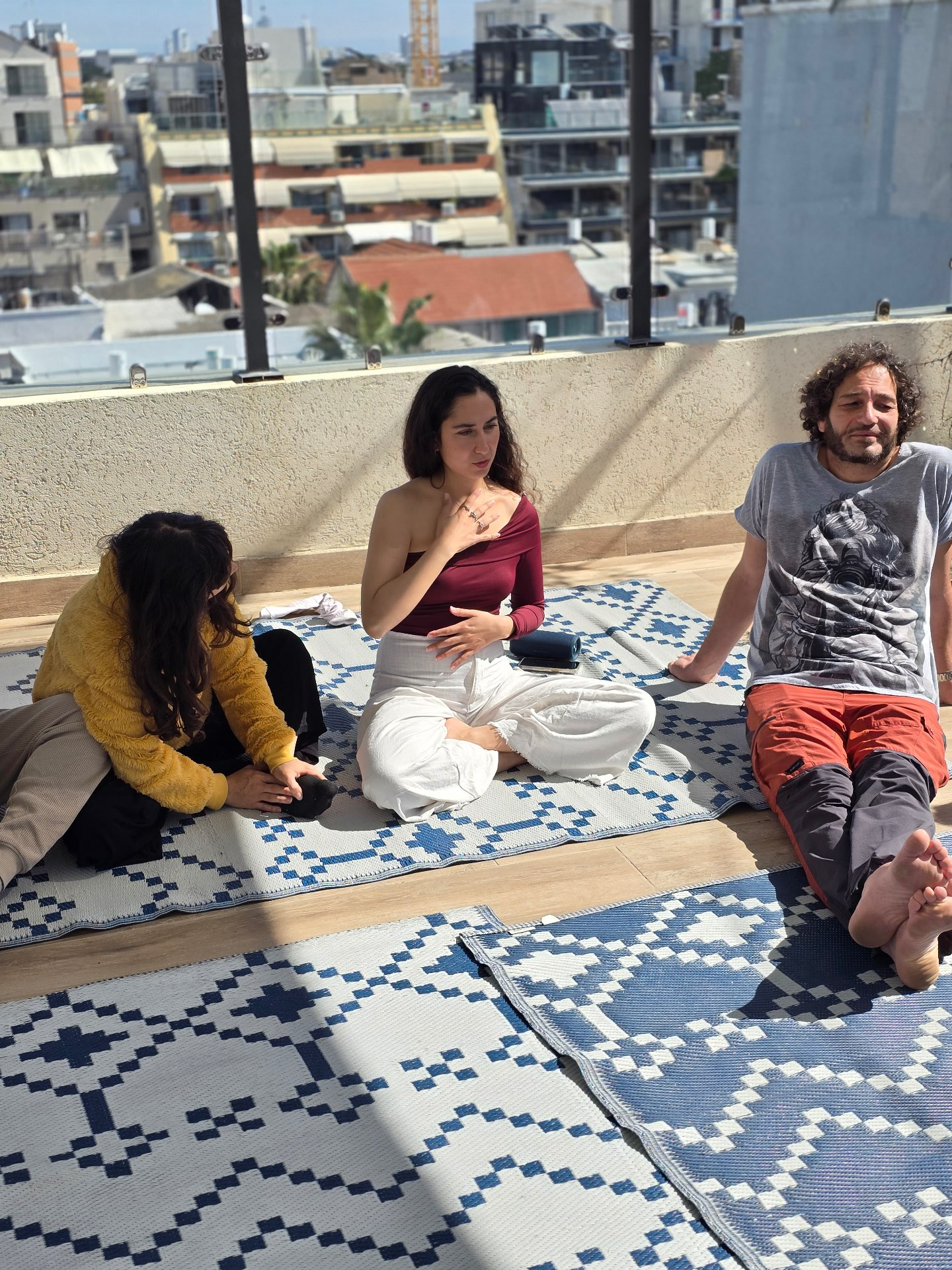 LIGHT DANCE- מרחבי תנועה 