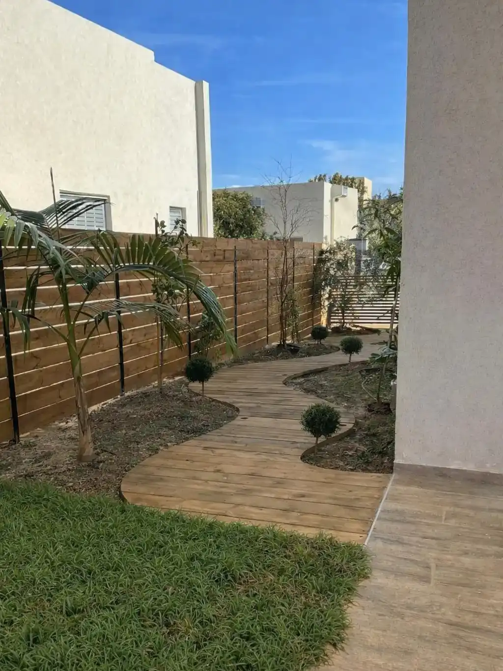 דק אורן/איפאה טבקו/במבוק/טיק בורמזי/סינטטי - החל מ420 ₪ למ"ר