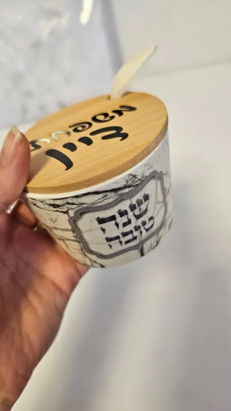 כלי לדבש במבוק טבעי