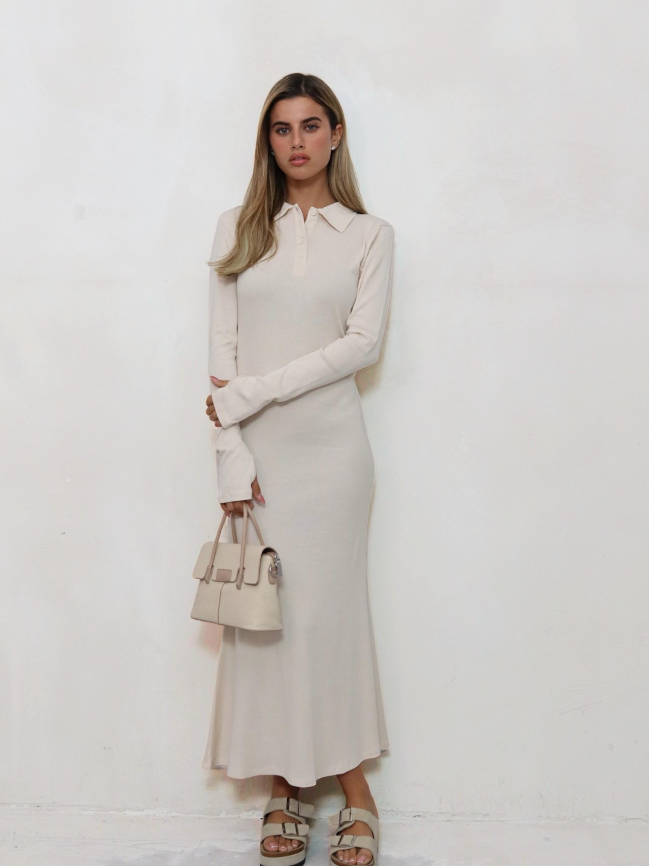 שמלת קים ורוד