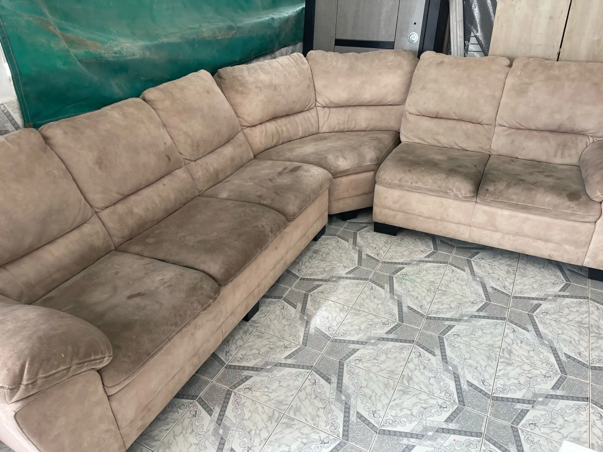 ניקוי ספות – בד / עור