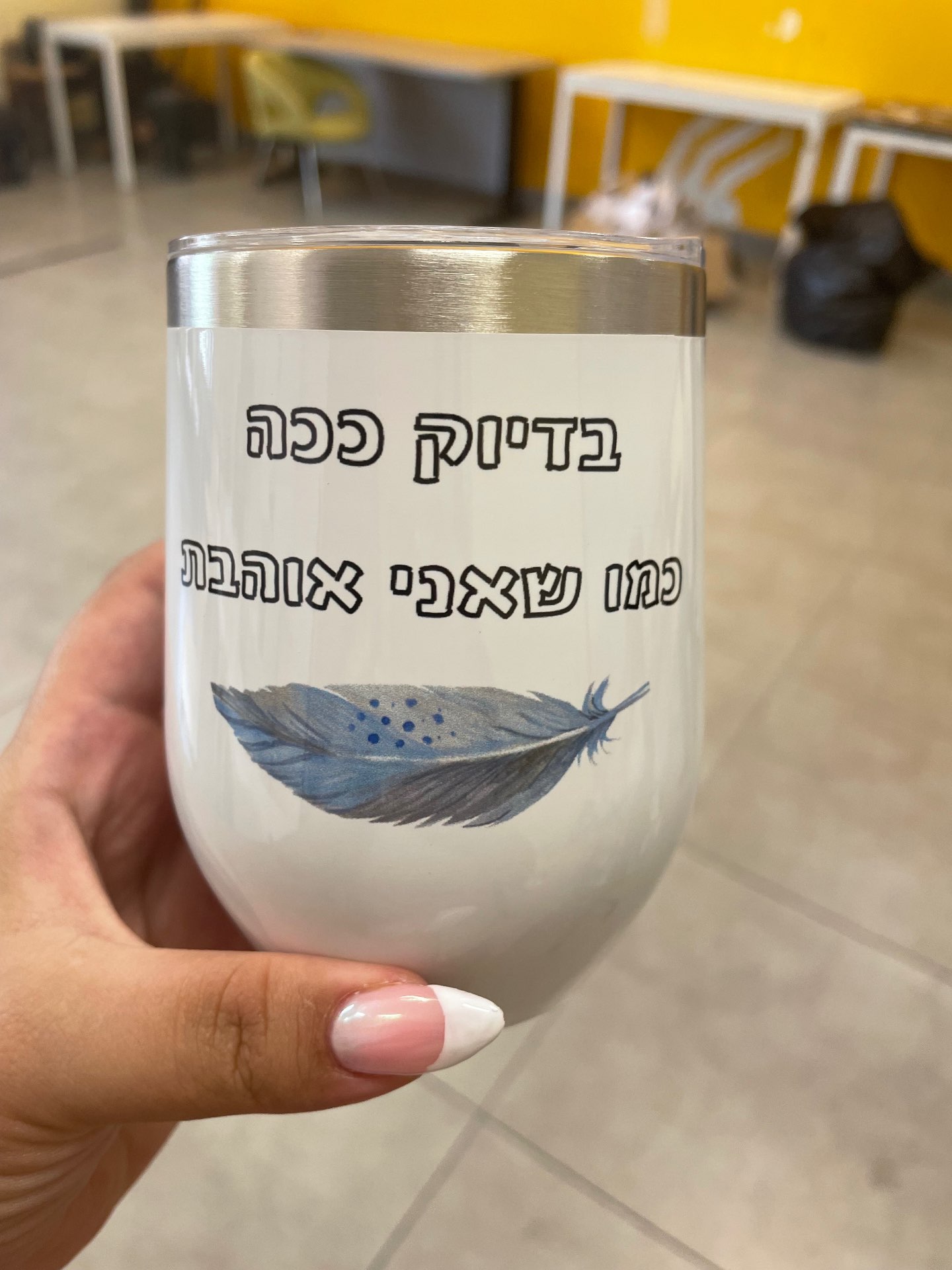 סדנת עיצוב כוסות מאג