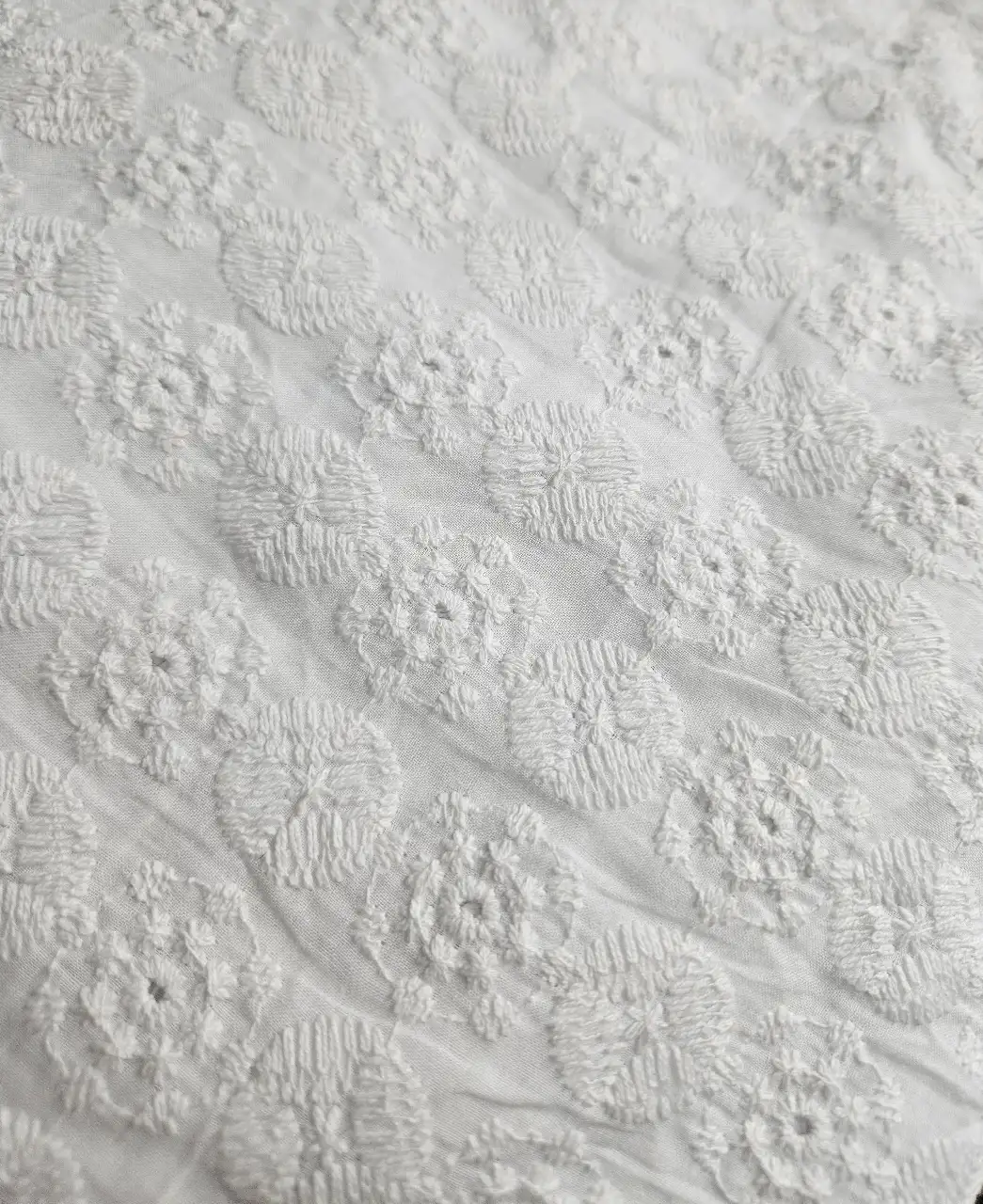 כותנה תחרה שווצרי קיים בלבן , בג, שחור.