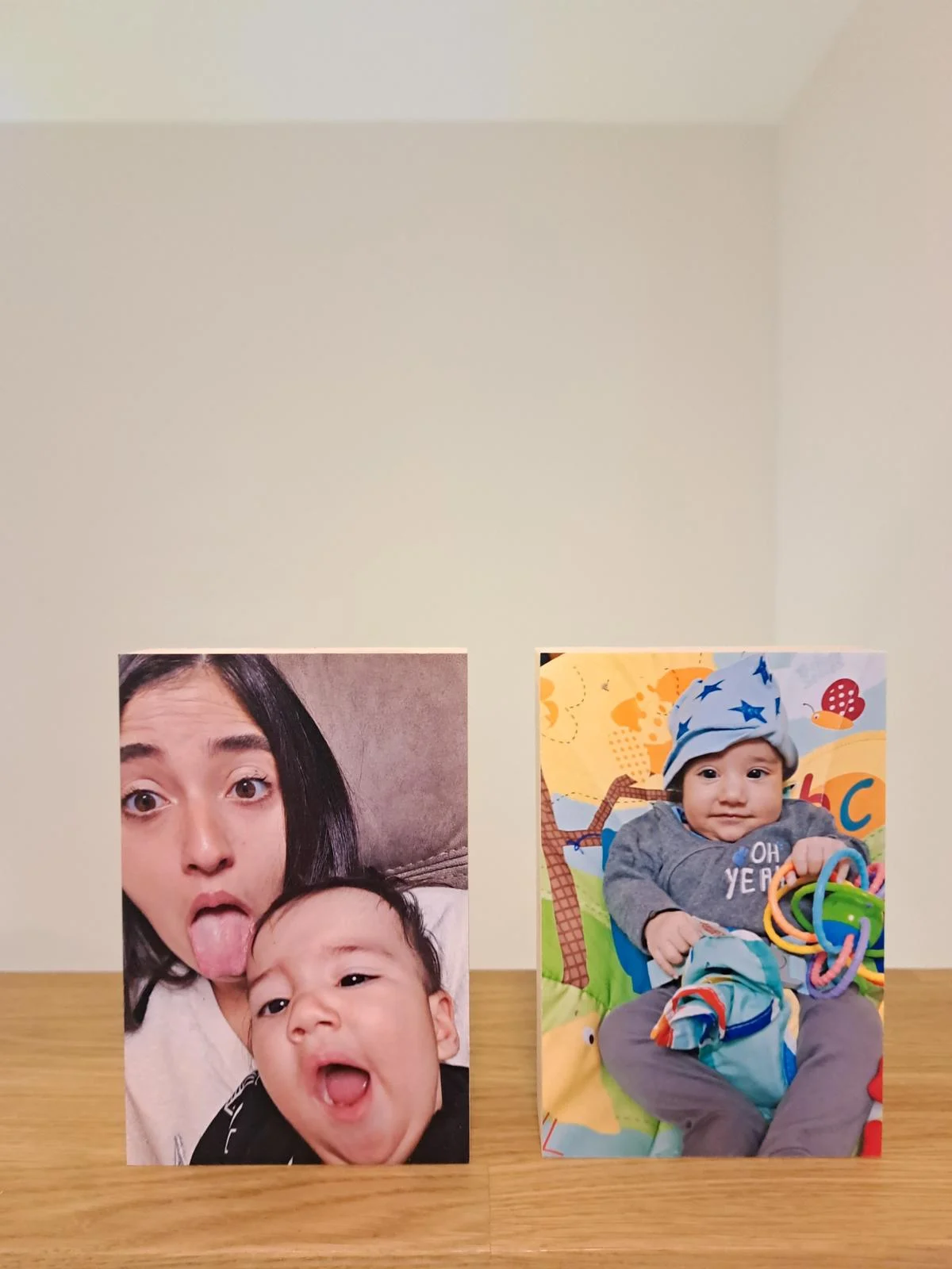 בלוקי עץ ומגנטים