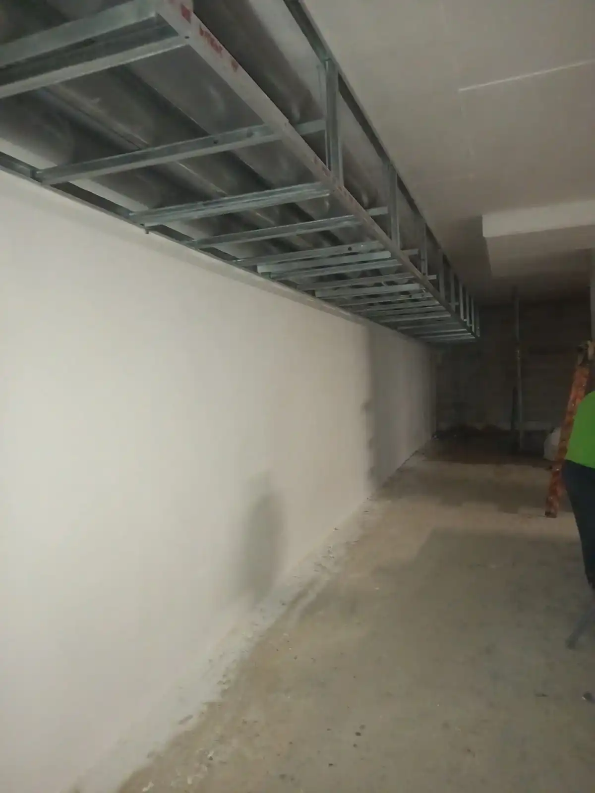  בנייה ועבודות מגבס