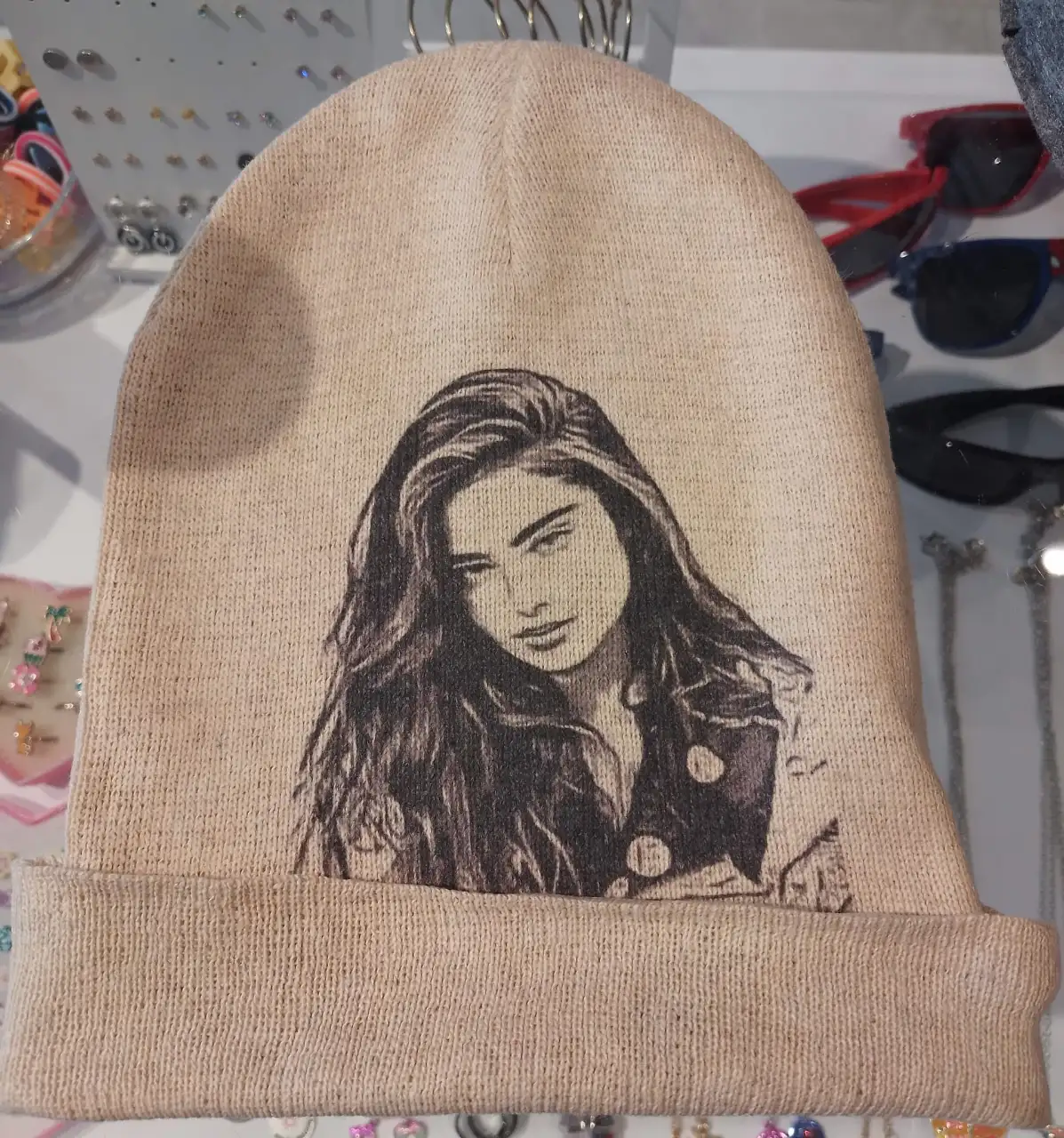 מוצרי פרסום לעסקים – מיתוג שנשאר בשימוש יומי | Think basic