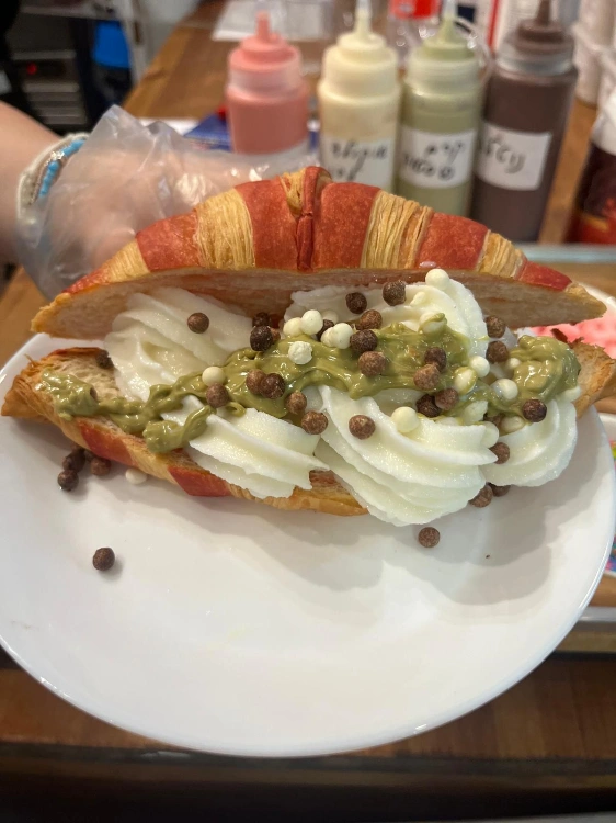 קרואסון שחיתות